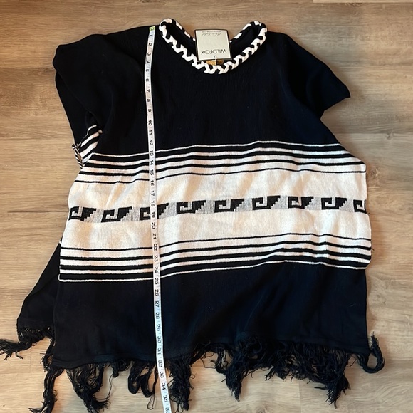 Wildfox Bohemian Frida Poncho - Picture 5 of 5